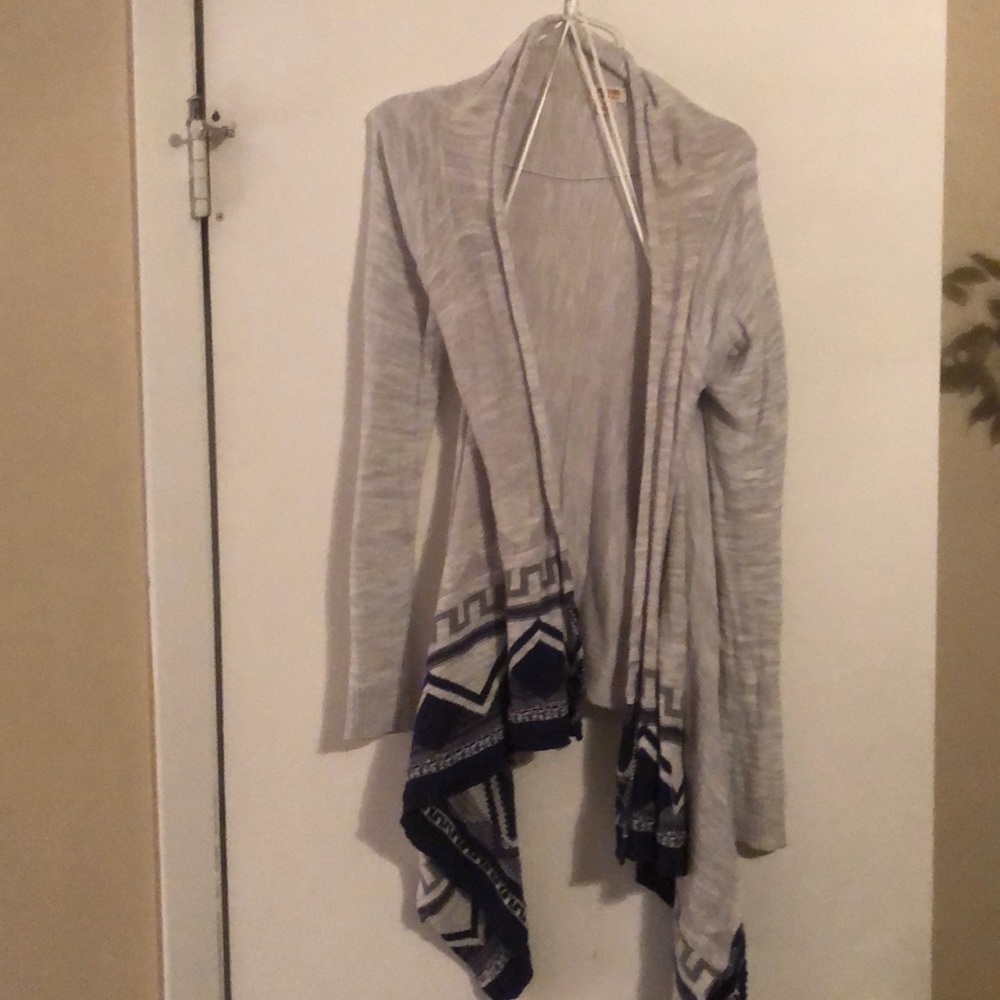Light weight over the shoulder jacket